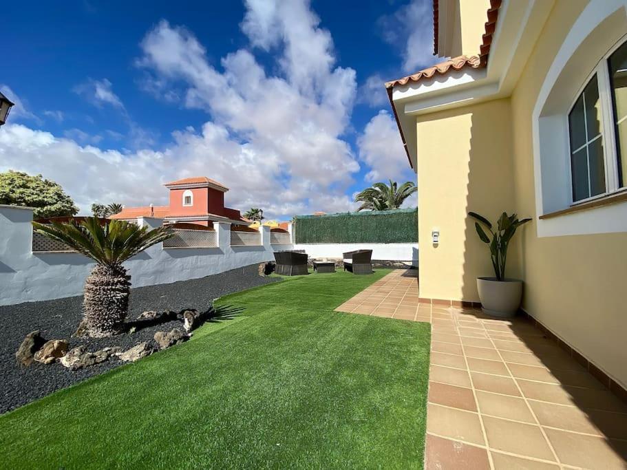 Comfortable Family House With Pool And Jacuzzi Costa De Antigua Ngoại thất bức ảnh
