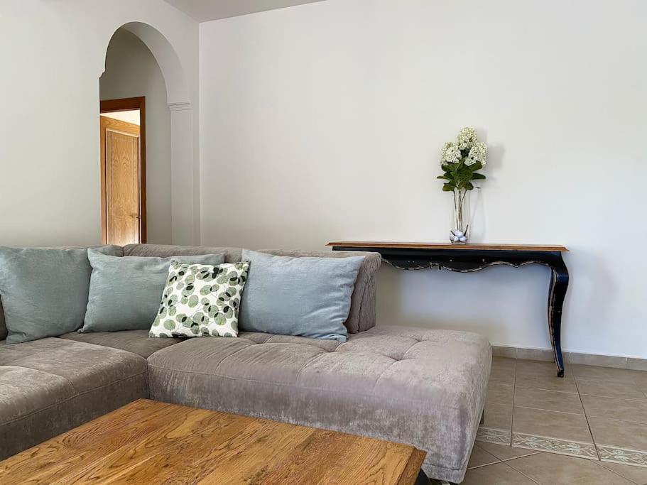Comfortable Family House With Pool And Jacuzzi Costa De Antigua Ngoại thất bức ảnh