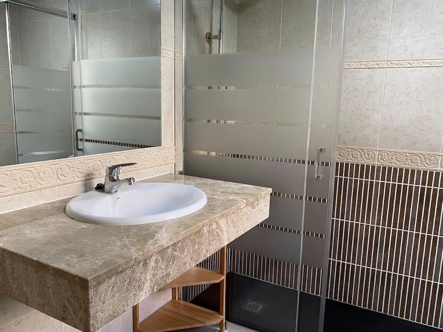 Comfortable Family House With Pool And Jacuzzi Costa De Antigua Ngoại thất bức ảnh