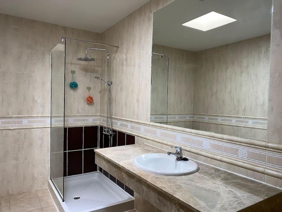 Comfortable Family House With Pool And Jacuzzi Costa De Antigua Ngoại thất bức ảnh